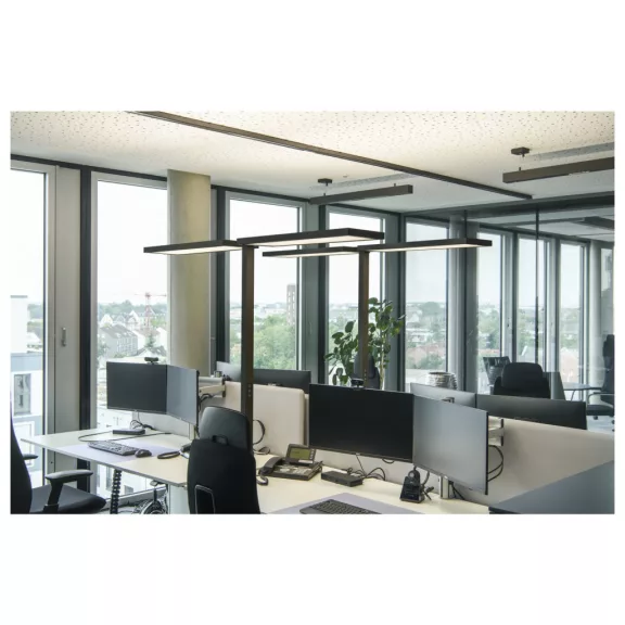 WORKLIGHT PRO fekete szabadon álló mozgás és fényérzékelős dimmelhető professzionális munkaasztal megvilágító állólámpa