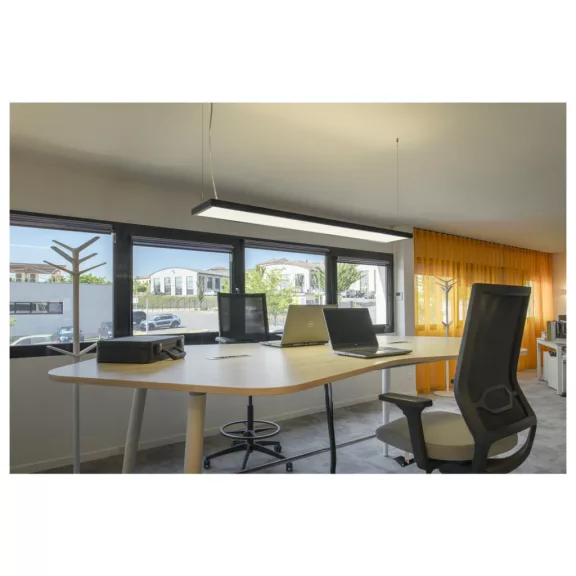 WORKLIGHT PRO 150 fekete DALI függesztett LED panel