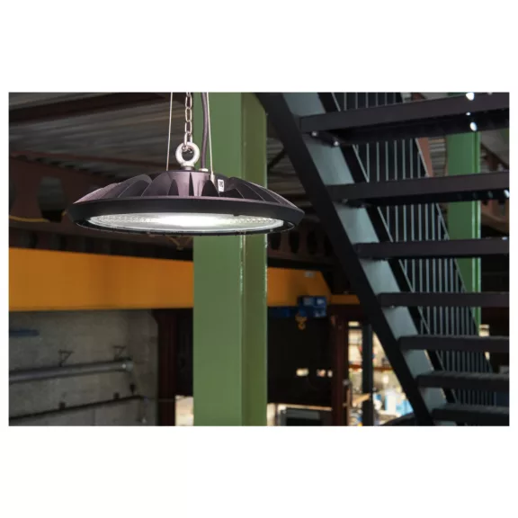 SLVTEC HIGHBAY C 400 fekete vízmentes ipari LED reflektor