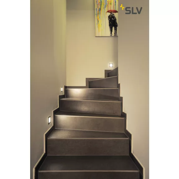 FLAT FRAME BASIC ezüst QT9 falba süllyesztett lámpa